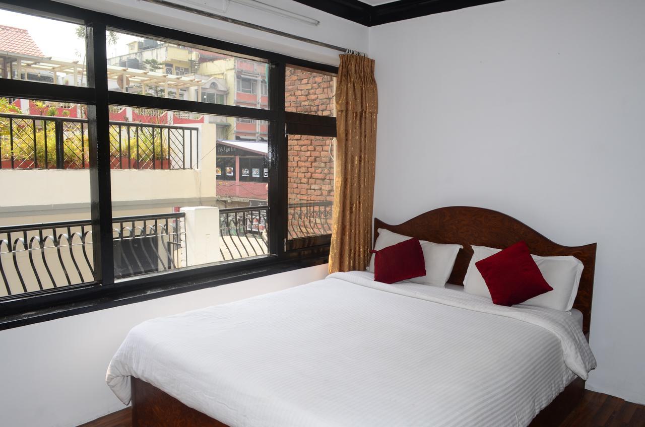 Hotel Holy Lodge Katmandu Kültér fotó