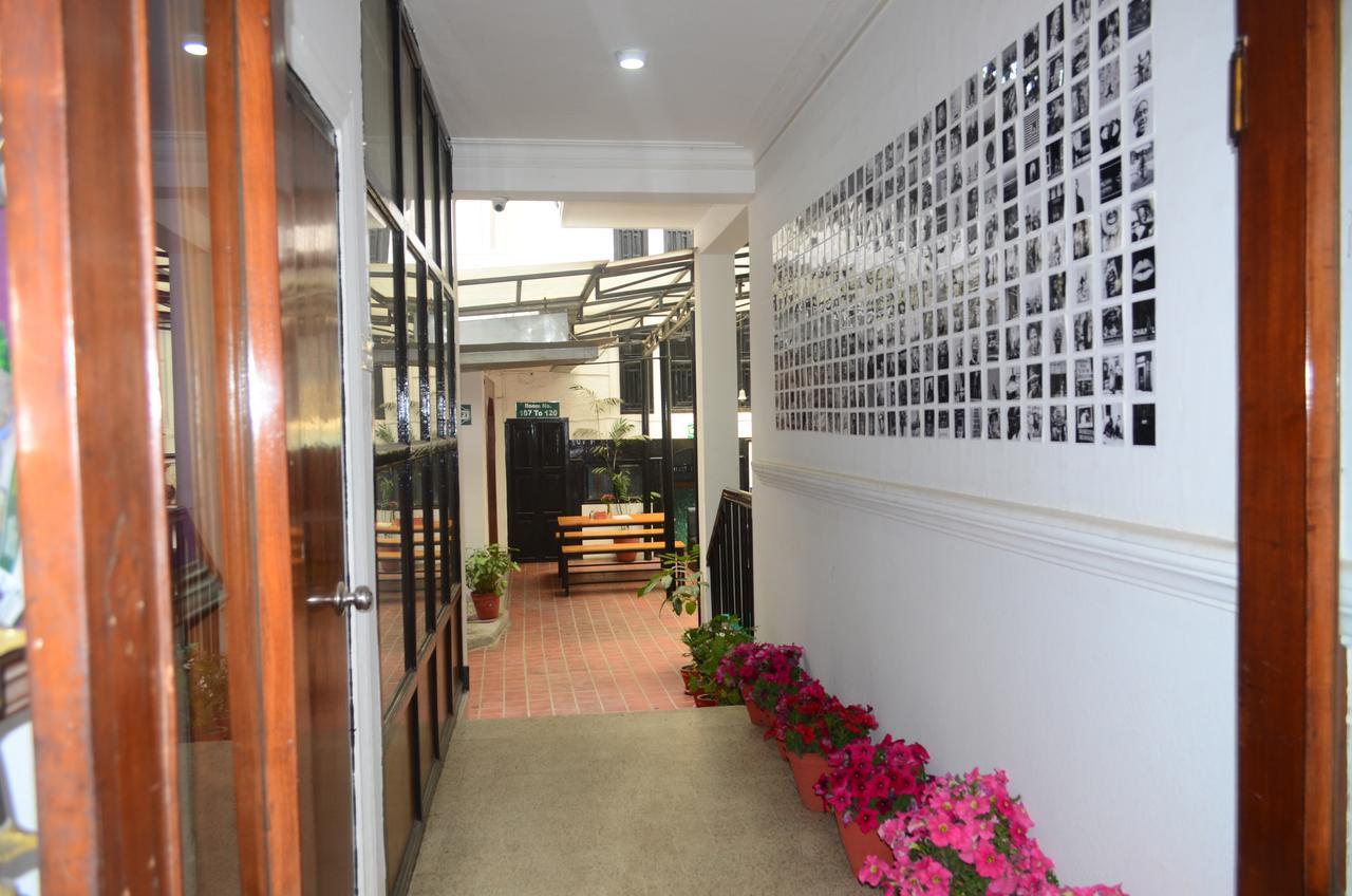 Hotel Holy Lodge Katmandu Kültér fotó