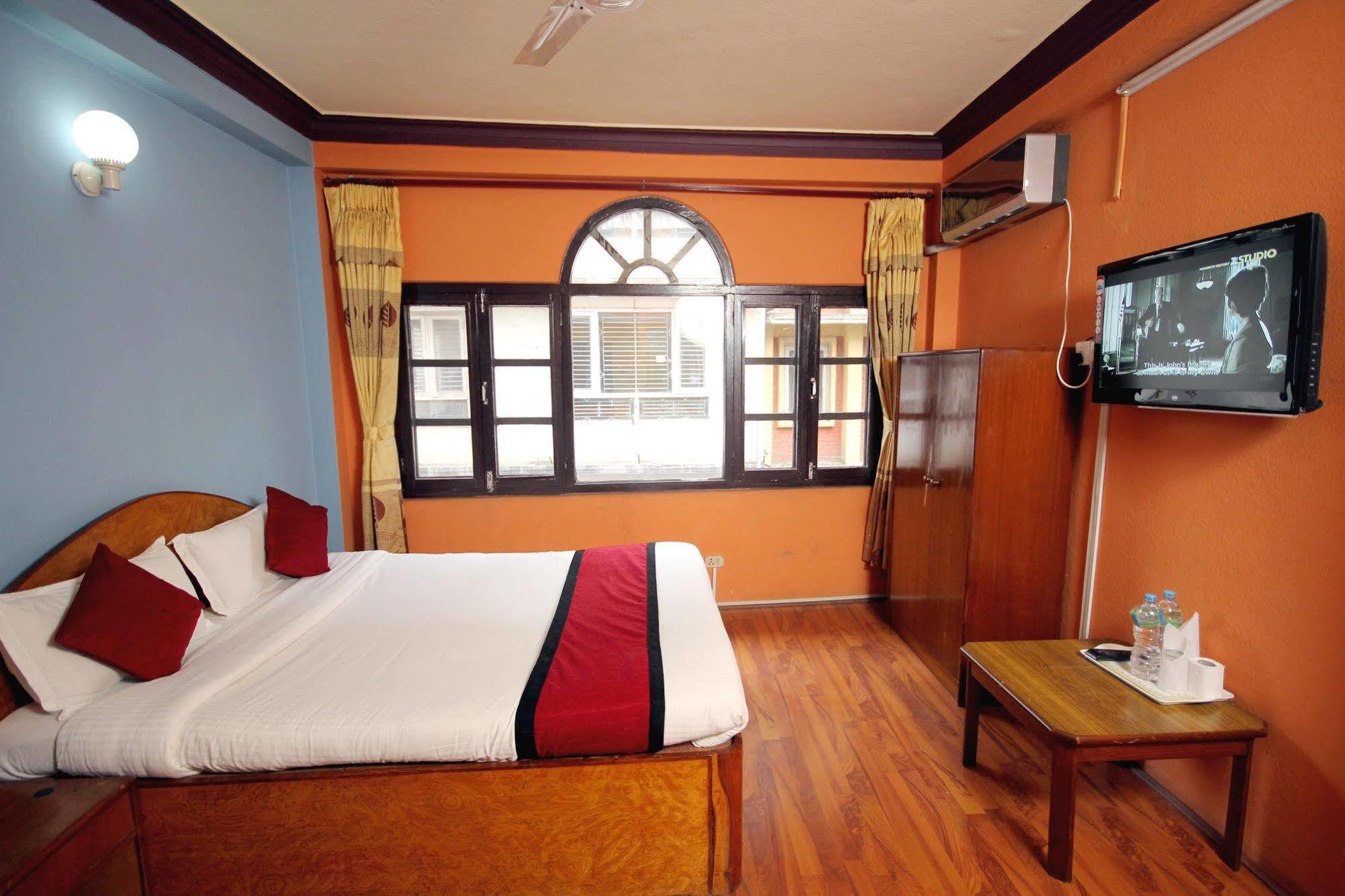 Hotel Holy Lodge Katmandu Kültér fotó
